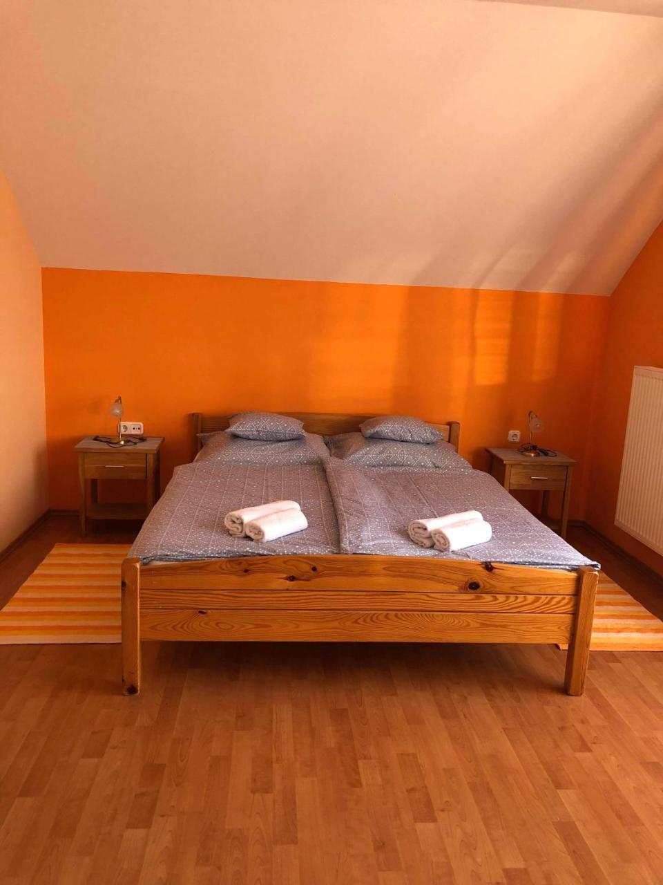 Kristaly Apartmanhaz Sárvár Exterior foto