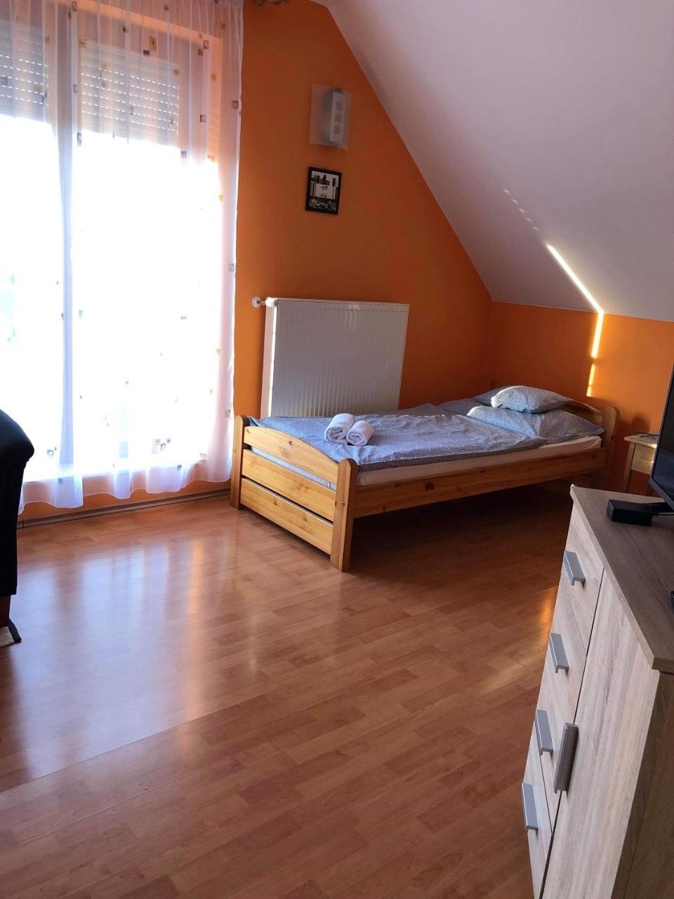 Kristaly Apartmanhaz Sárvár Exterior foto