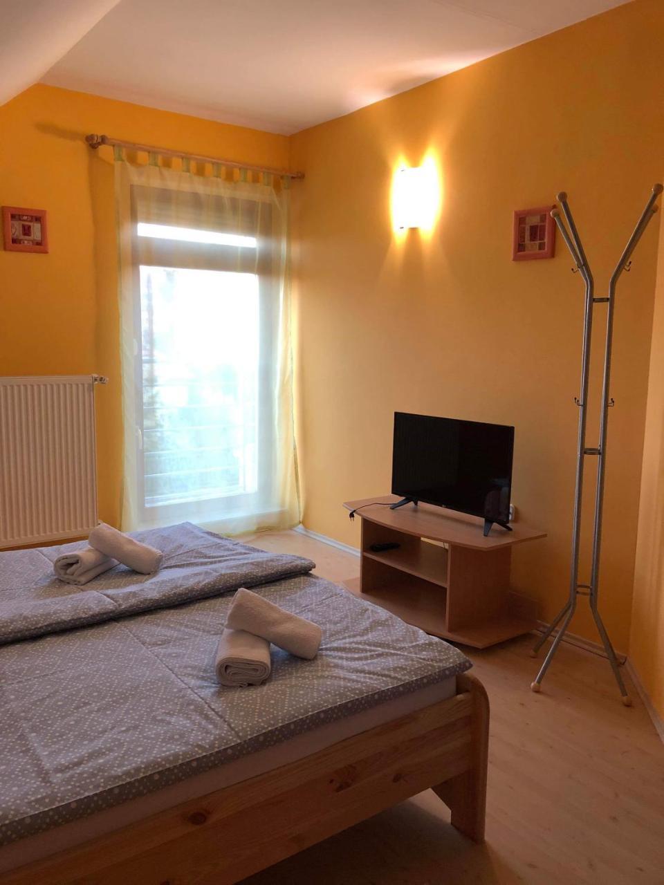 Kristaly Apartmanhaz Sárvár Exterior foto