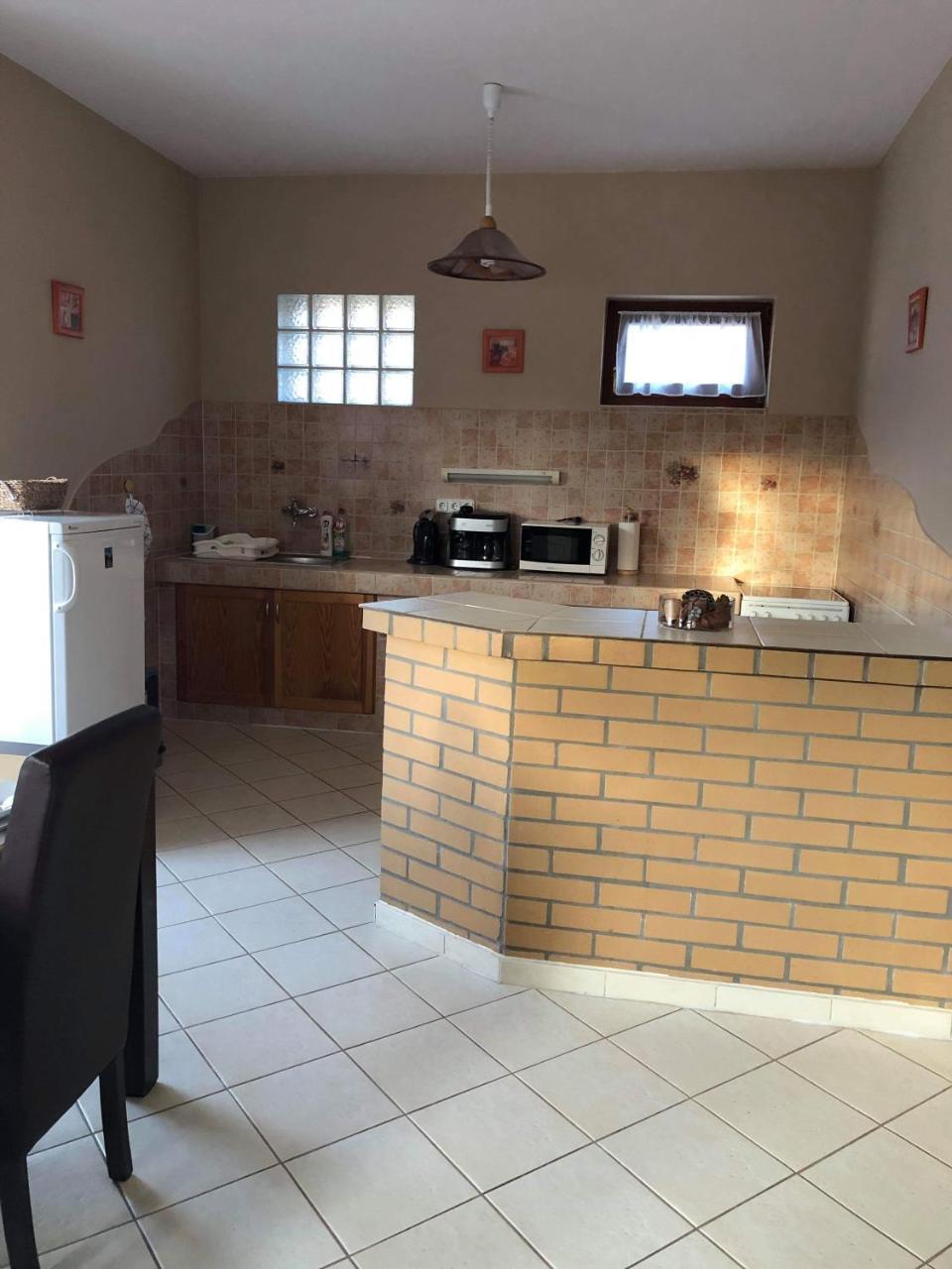 Kristaly Apartmanhaz Sárvár Exterior foto